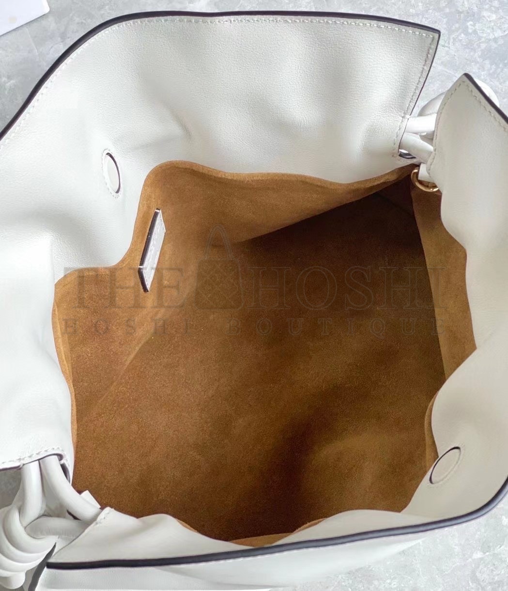 L0ew* Flamenco Clutch Bag In White Calfskin Master Quality