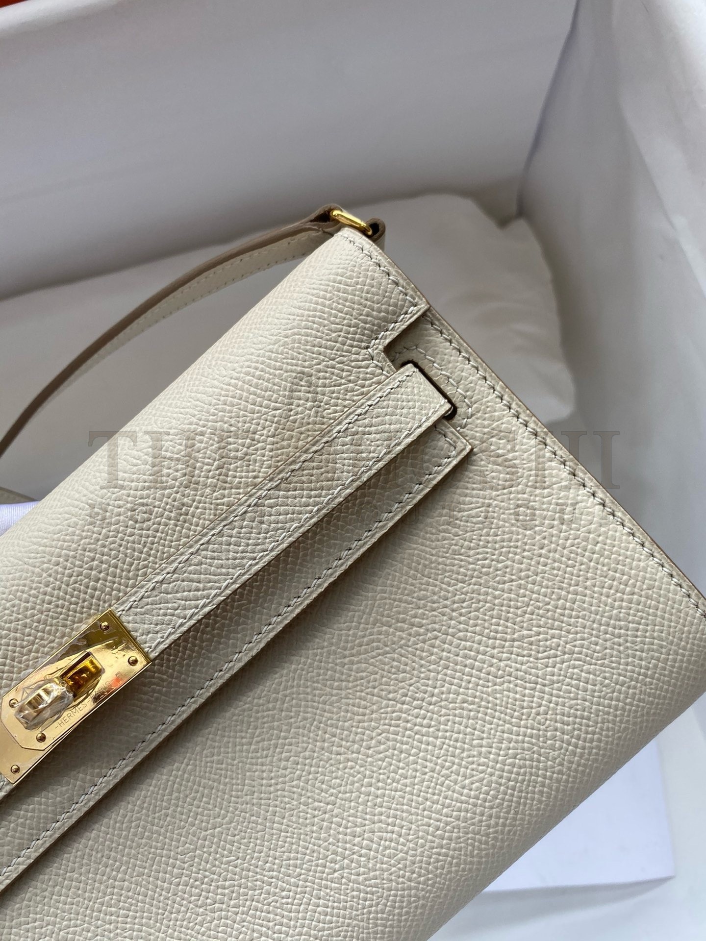 H**me5 Kelly Classique To Go Wallet in Craie Epsom Calfskin Master Quality