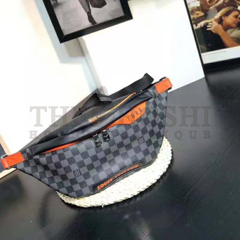 L0vis Vvtt0n LV Men Damier Cobalt Race Discovery Bumbag in Monogram Canvas-Orange Master Quality
