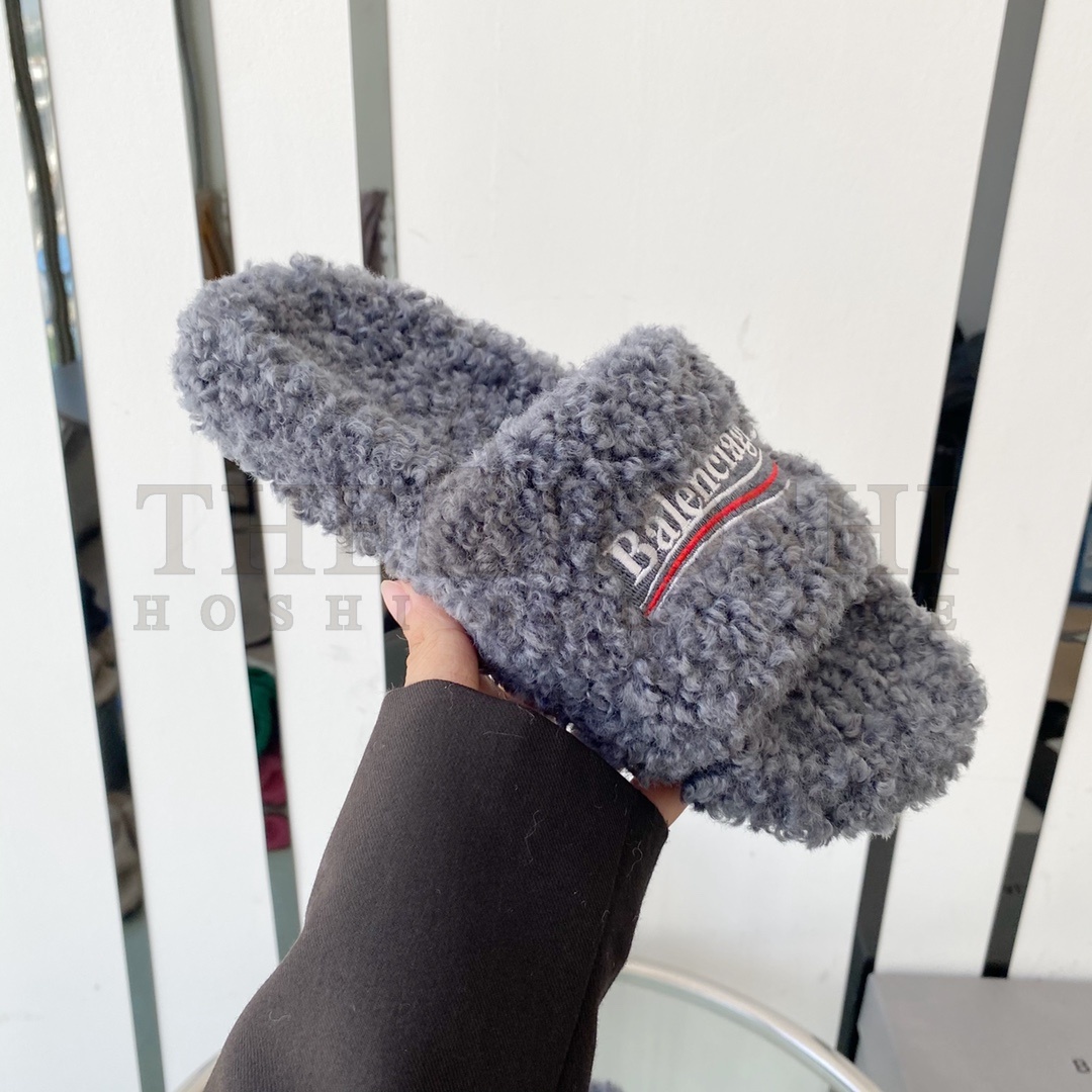Ba1en*iaga Cozy Inspired Plush Slippers Sandals Master Quality
