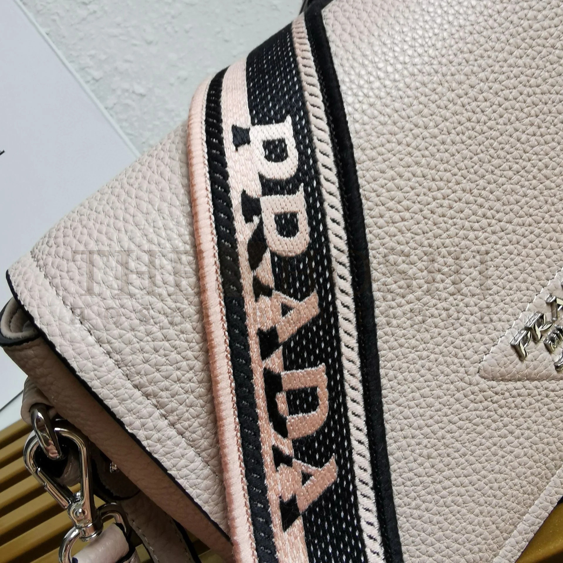Pra*a Flap Shoulder Bag in Light Pink Grained Leather Master Quality