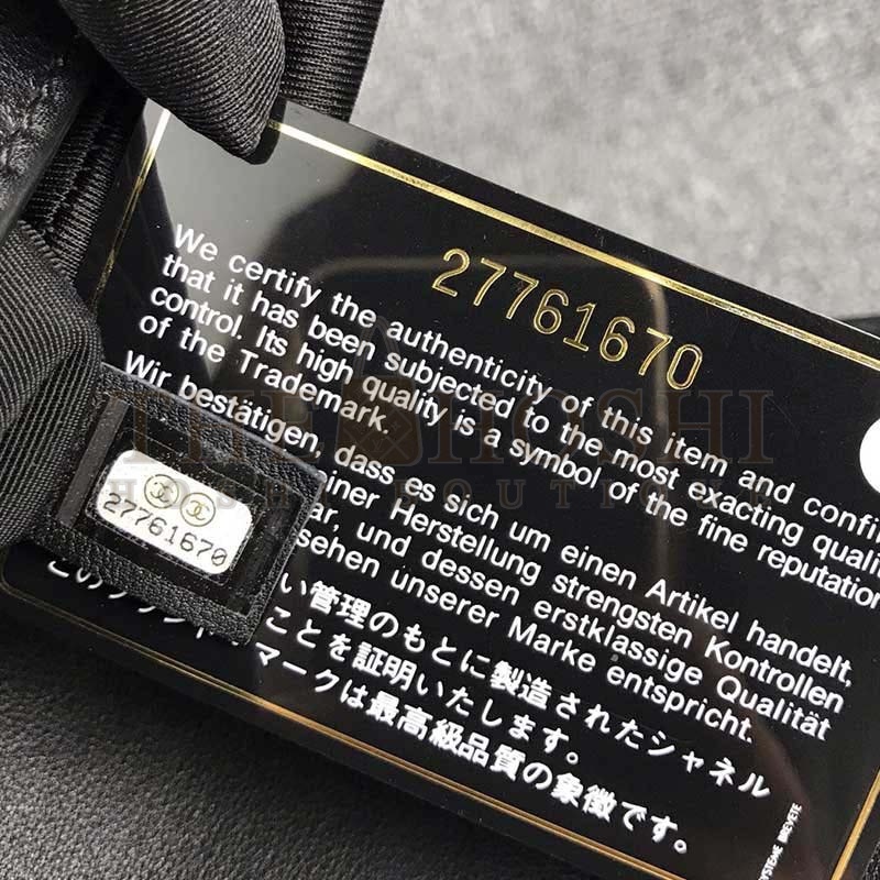 Ch**el Women Leboy Flap Bag in D1am0nd Pattern Calfskin Leather with Top Handle-Black Master Quality