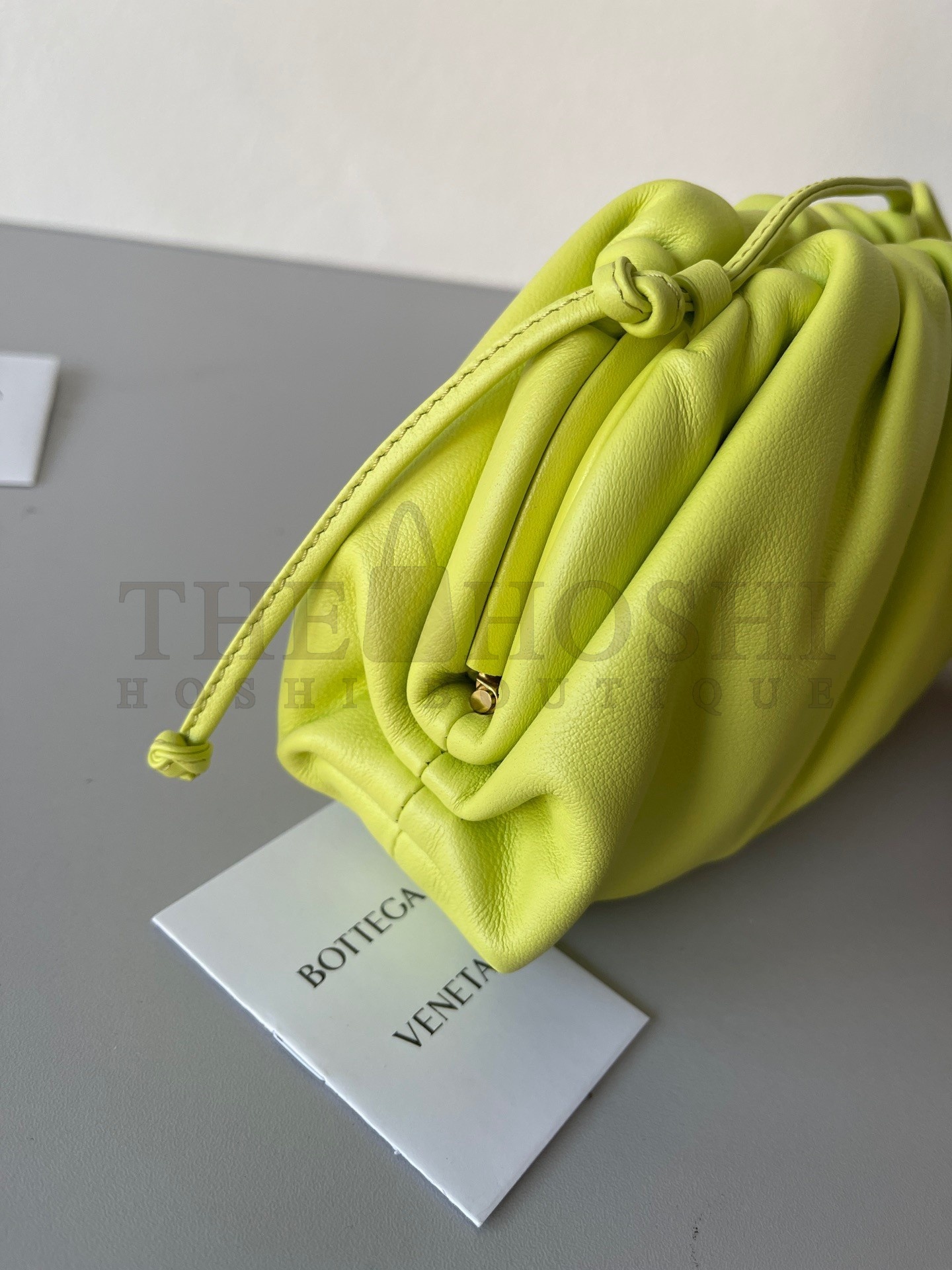 B0tt*ga Ven*ta Mini Pouch Bag In Kiwi Calfskin Master Quality