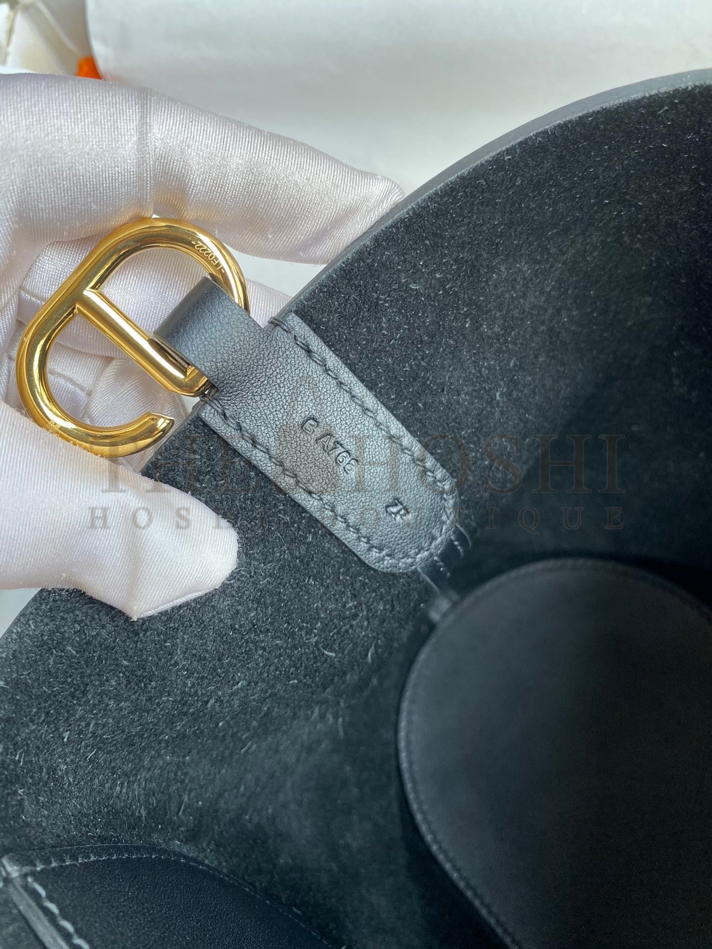 H**me5 In The Loop 18 Handmade Bag in Black Clemence Leather Master Quality