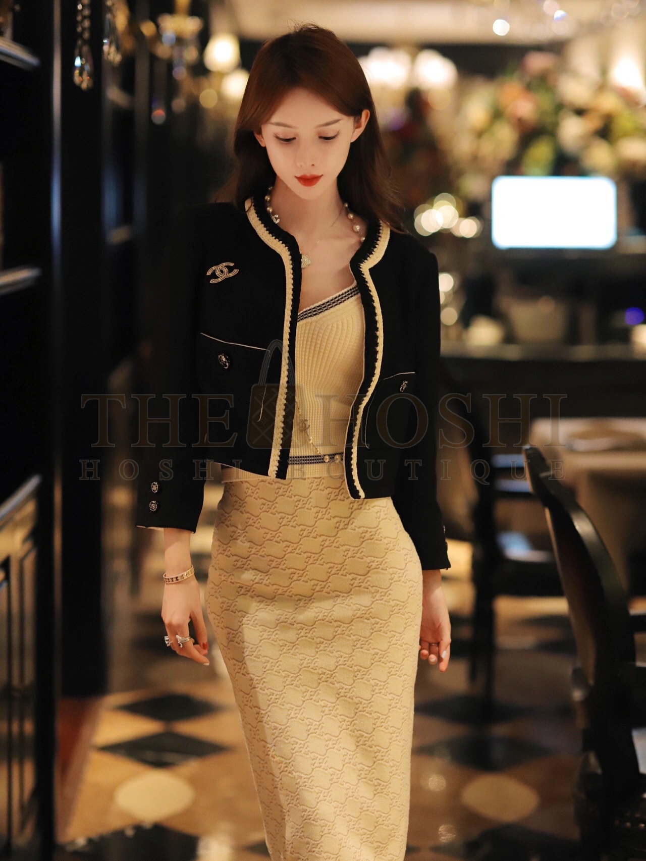 Ch**el necklace Swarovski pearls (only has silve) Master Quality