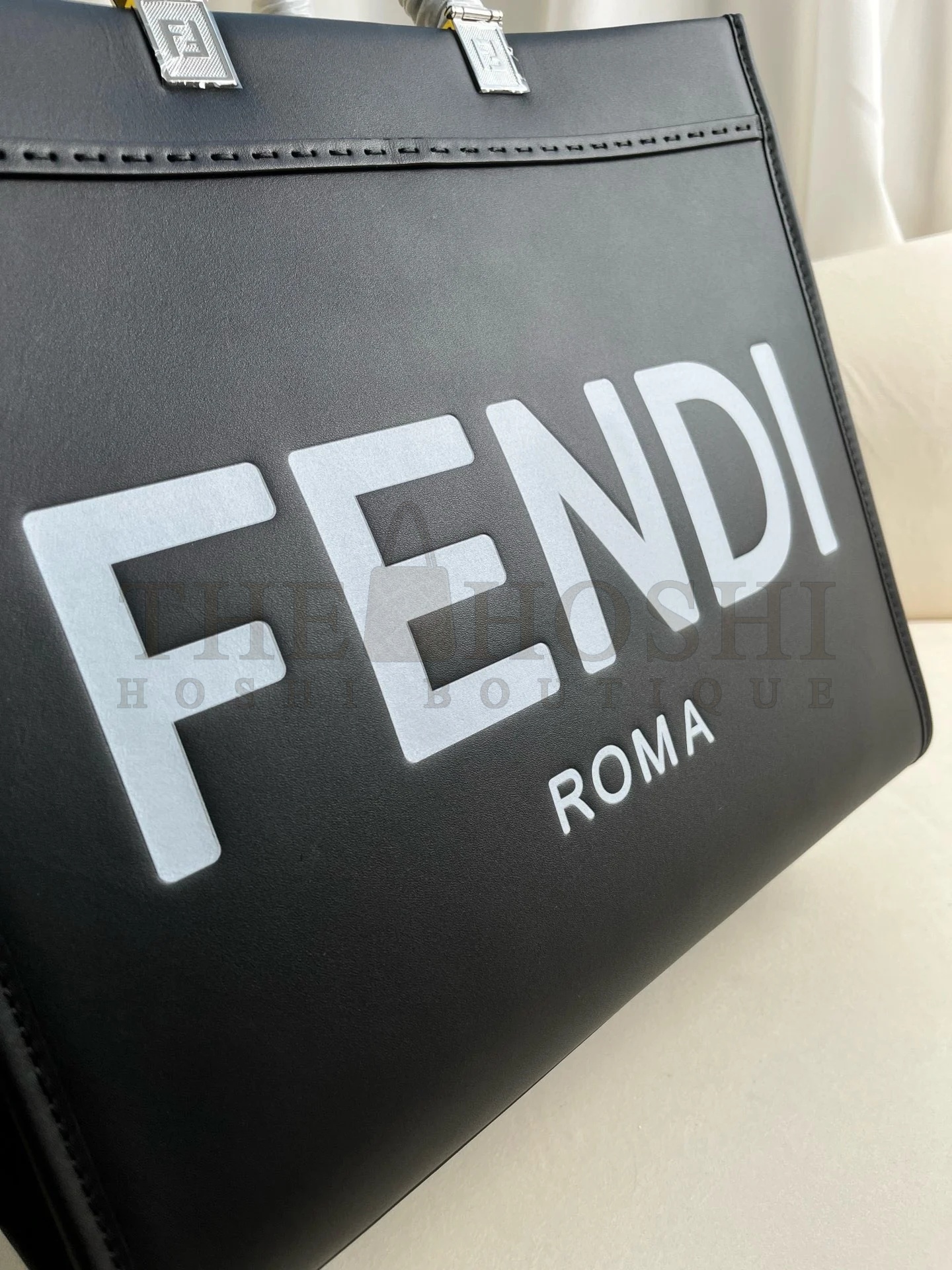 F**di Sunshine Medium Tote Bag In Noir Calfskin Master Quality