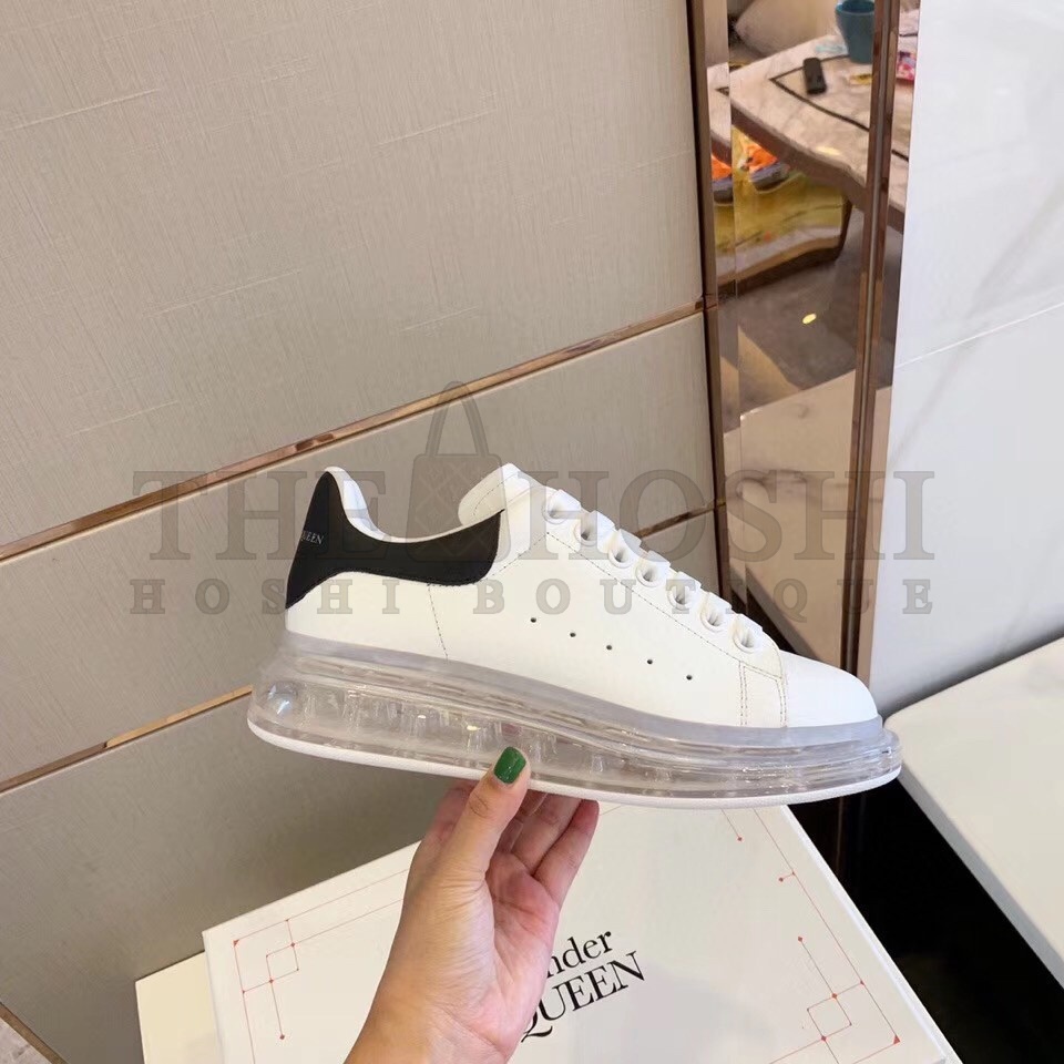 A1exa*der Mcqv*en Women