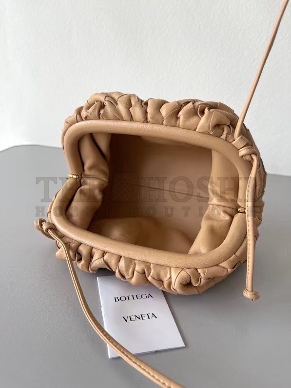 B0tt*ga Ven*ta Mini Pouch In Beige Intrecciato Lambskin Master Quality