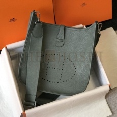 H**me5 Evelyn Bags Master Quality