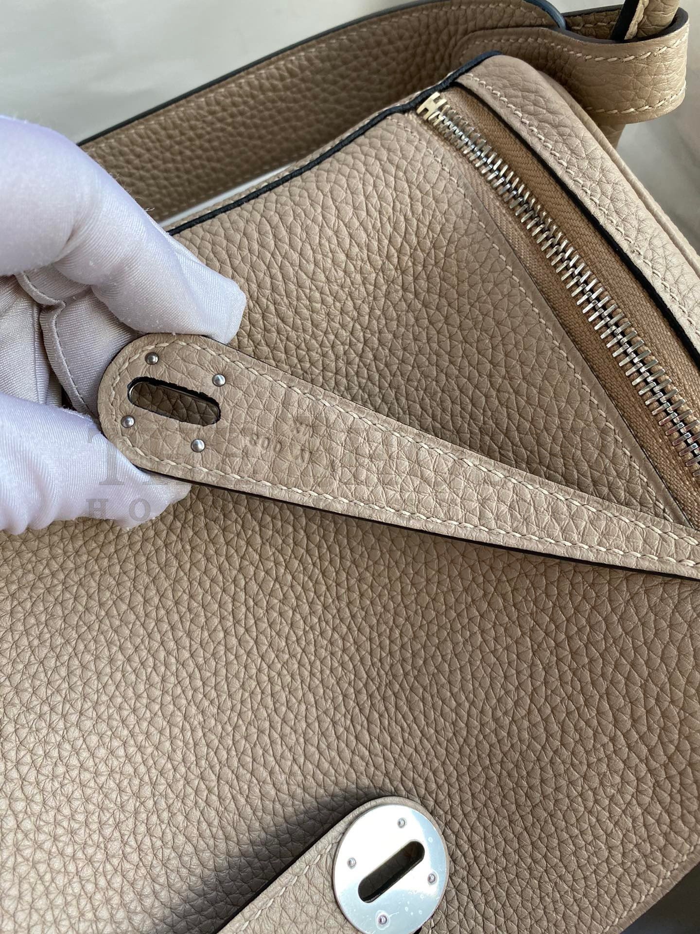 H**me5 Lindy 30 Handmade Bag In Tourterelle Clemence Leather Master Quality