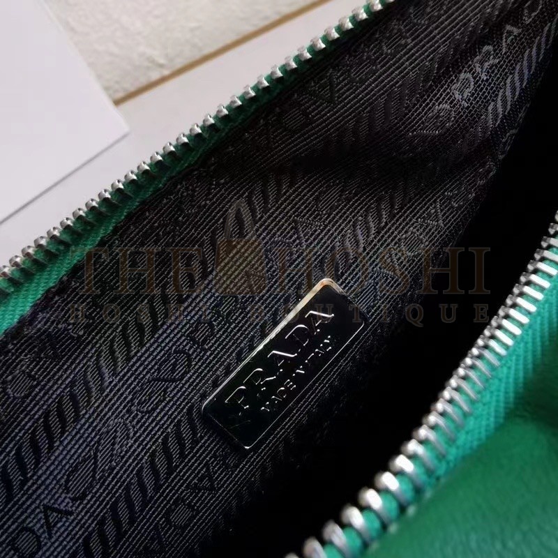 Pra*a Triangle Shoulder Bag In Green Leather Master Quality