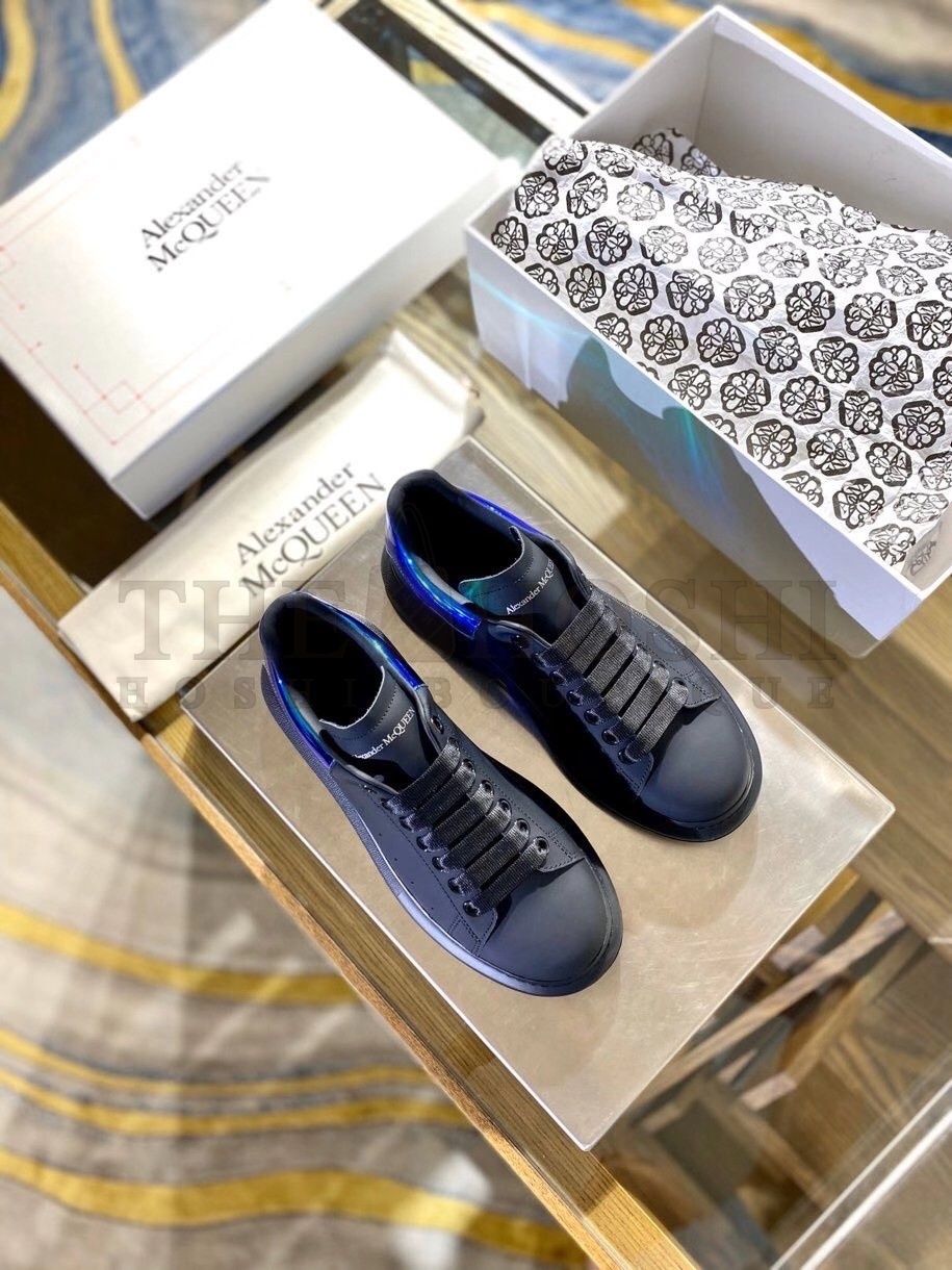 A1exa*der Mcqv*en Men