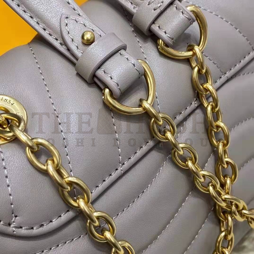 L0vis Vvtt0n LV Women New Wave Chain Bag Handbag Sandy Smooth Cowhide Leather Master Quality