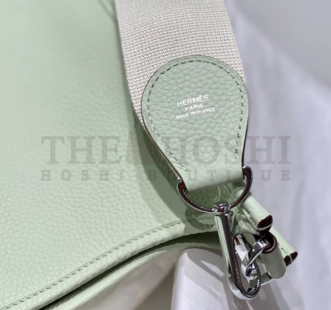 H**me5 Evelyne III 29 Bag in Vert Fizz Clemence Leather Master Quality