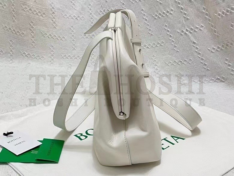 B0tt*ga Ven*ta Medium Point Top Handle Bag In White Leather Master Quality