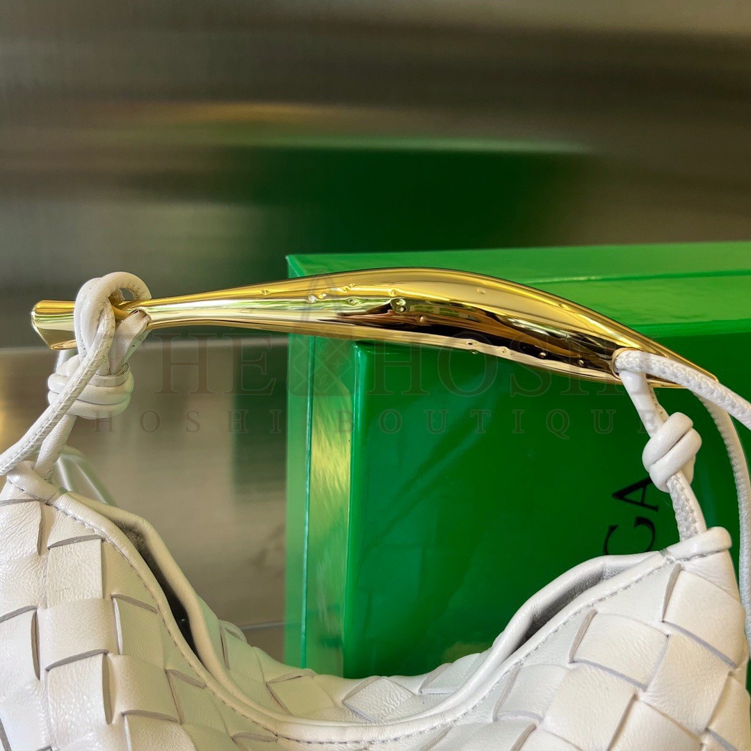 B0tt*ga Ven*ta Sardine Mini Bag In White Intrecciato Lambskin Master Quality