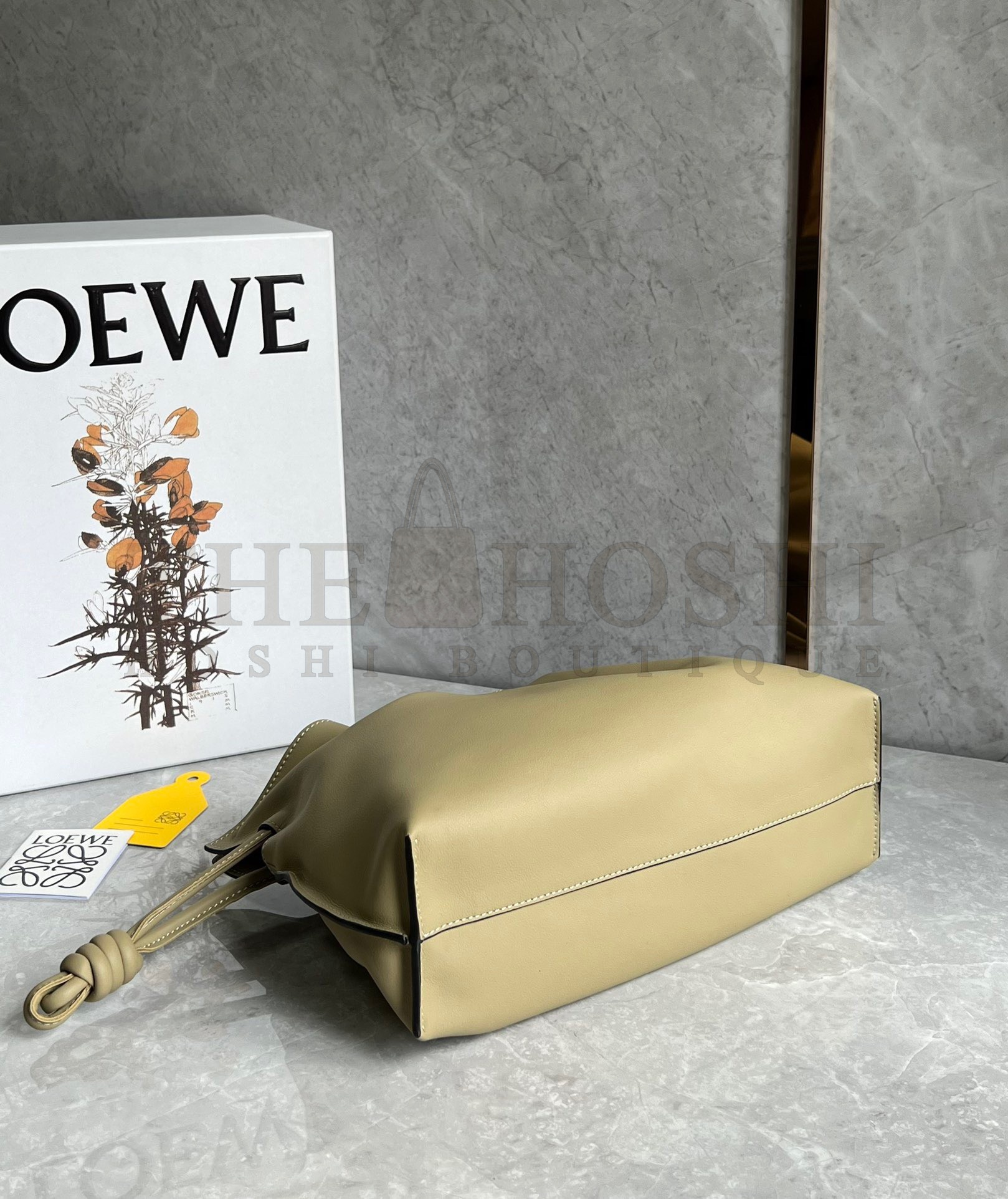 L0ew* Flamenco Clutch Bag In Clay Green Calfskin Master Quality