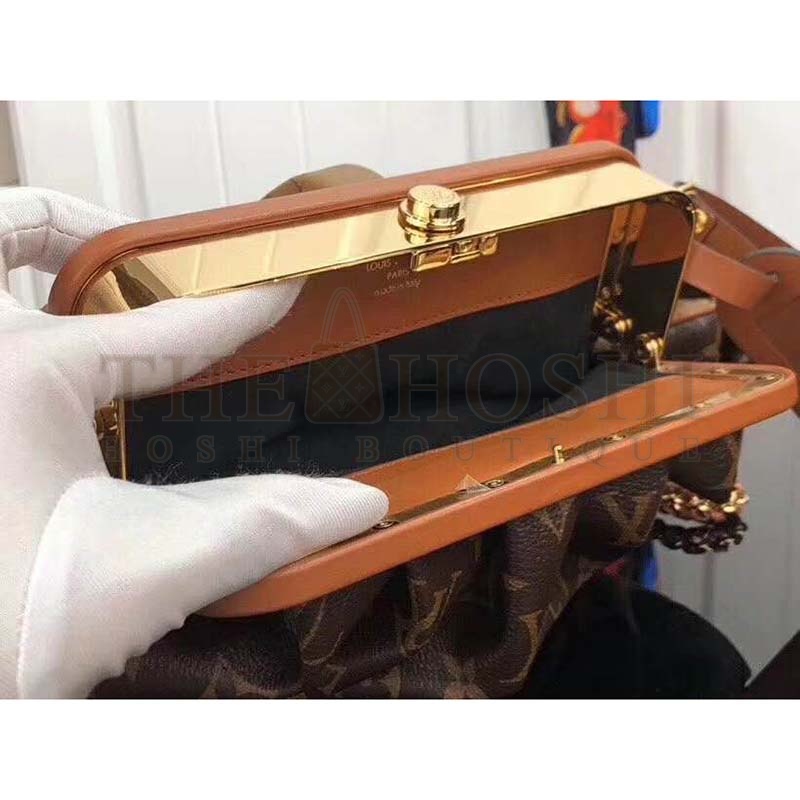 L0vis Vvtt0n LV Women Boursicot EW Pouch Monogram Coated Canvas Master Quality