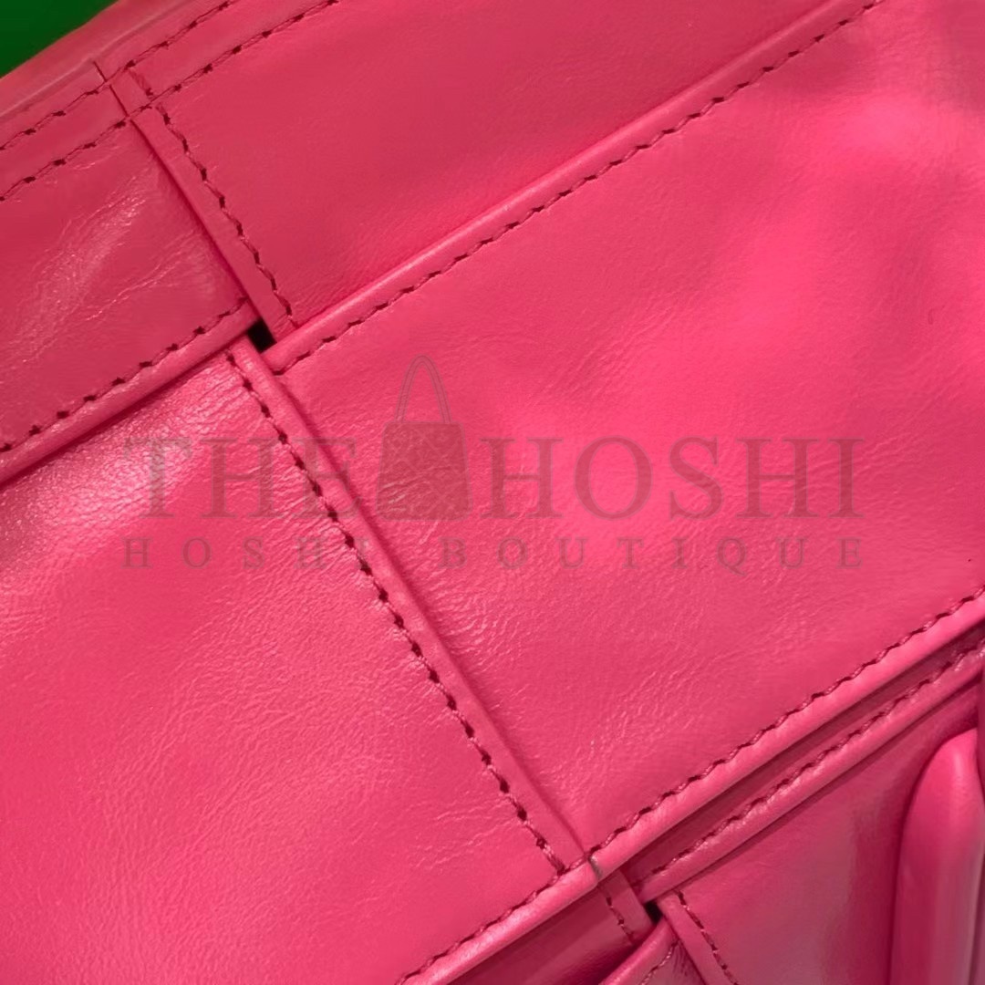 B0tt*ga Ven*ta Mini Arco Bag In Pink Intrecciato Leather Master Quality