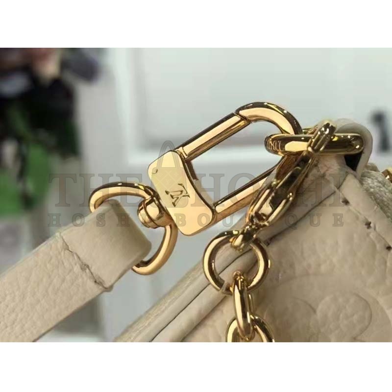 L0vis Vvtt0n LV Women Easy Pouch On Strap White Monogram S*pple Grained Cowhide Master Quality