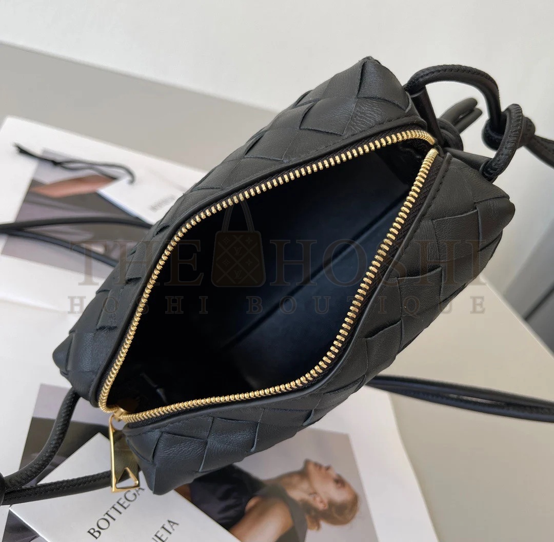 B0tt*ga Ven*ta Loop Mini Bag In Black Intrecciato Lambskin Master Quality