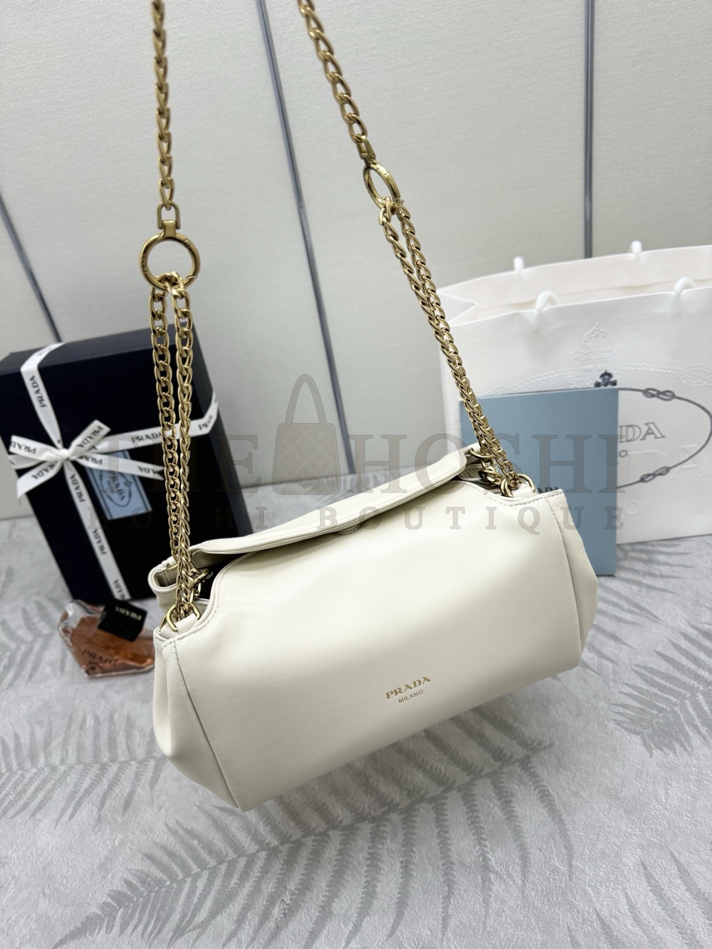 Pra*a Tumulte Shoulder Bag Lambskin Leather 24x13x13cm 1BD395 Master Quality