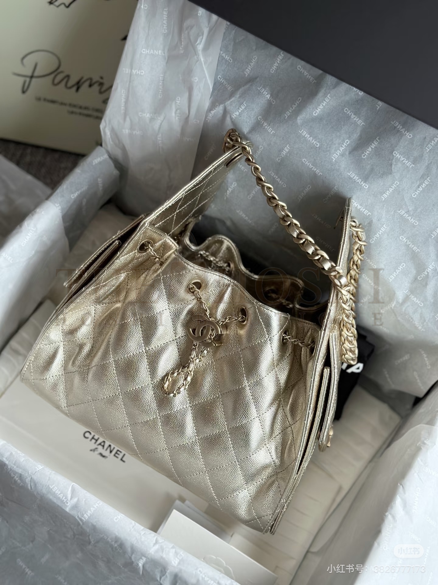 Ch**el 25C AS5293 Hobo Drawstring Bag Gold Caviar Leather with Gold Chain 30x26x14cm Master Quality