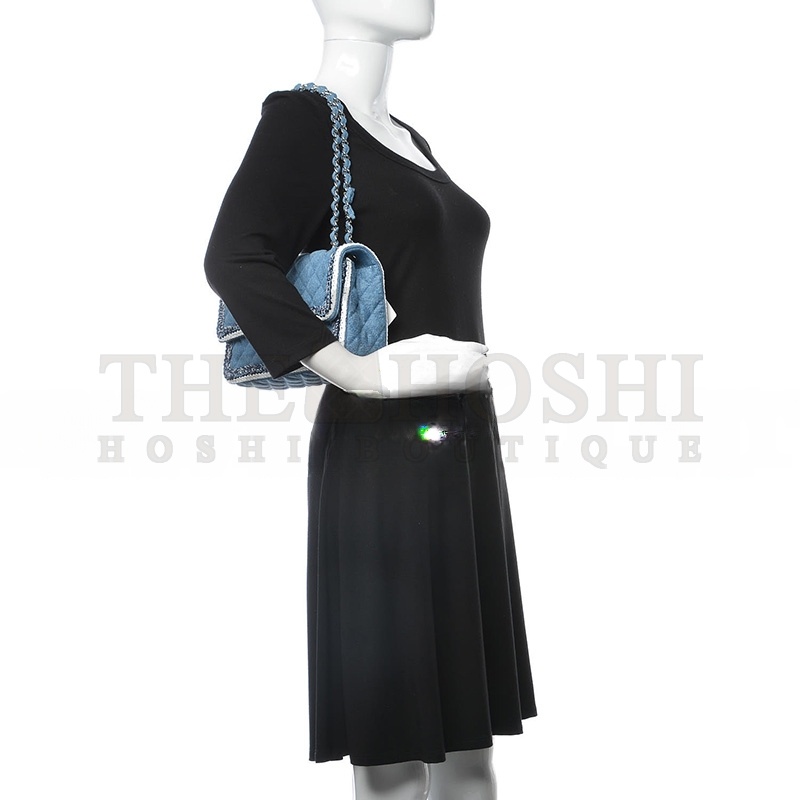 Ch**el DENIM BRAIDED MEDIUM FLAP BAG LIGHT BLUE 362059 (25*15*7cm) Master Quality