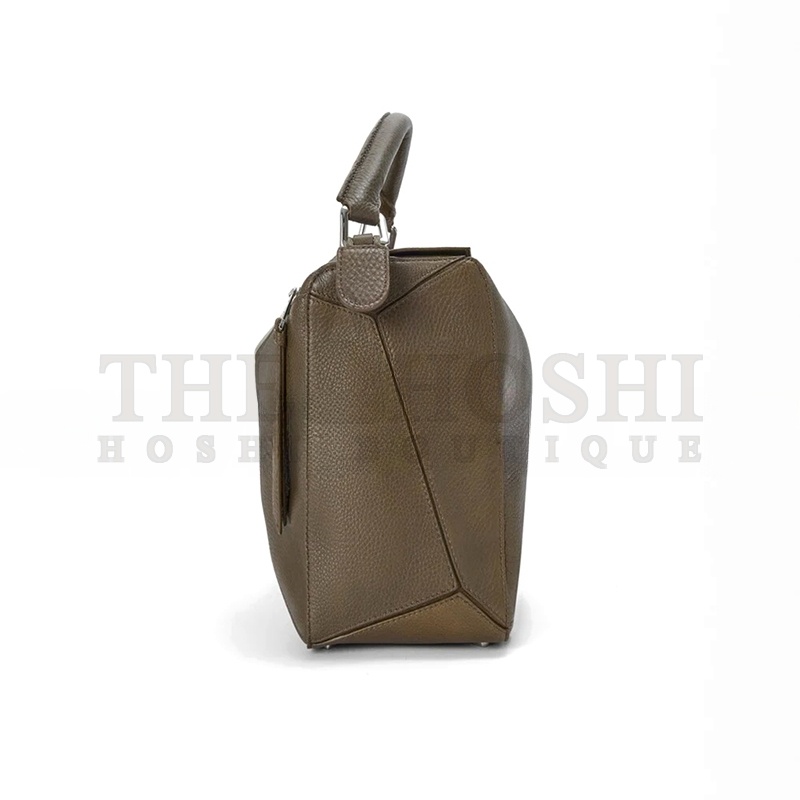 L0ew* LARGE PUZZLE BAG IN S*pPLE GRAINED CALFSKIN B510PNLX01 (33*21.5*14.7cm) Master Quality