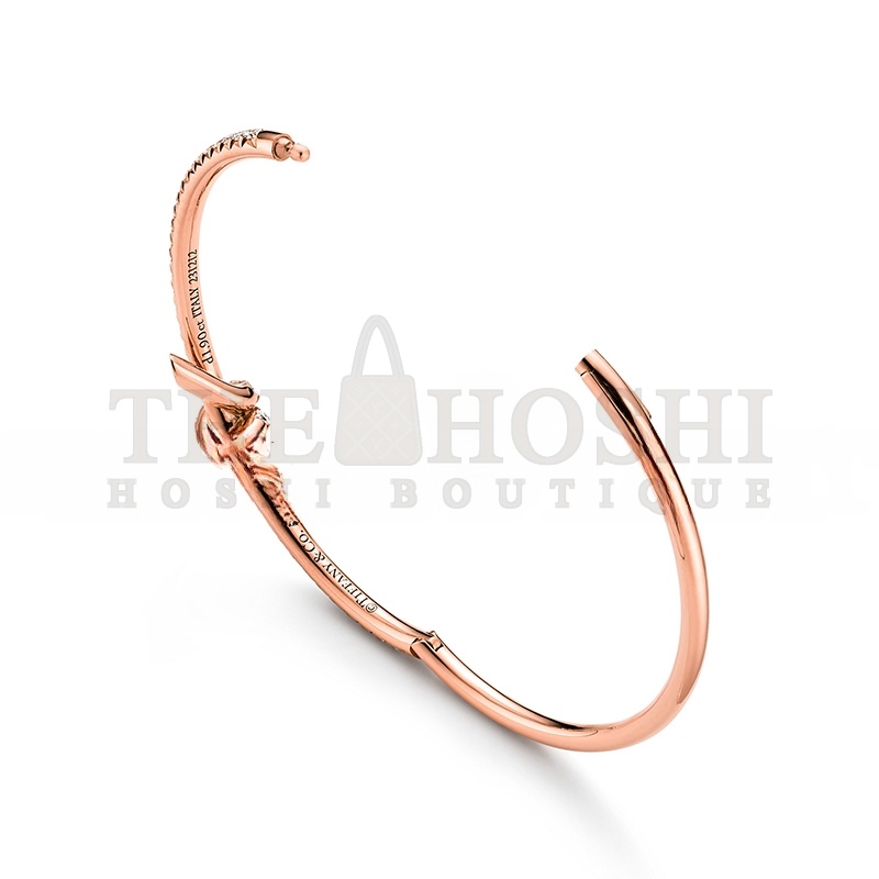 T*f*ny KNOTBANGLE IN ROSE GOLD WITH D1am0ndS 74153054 Master Quality