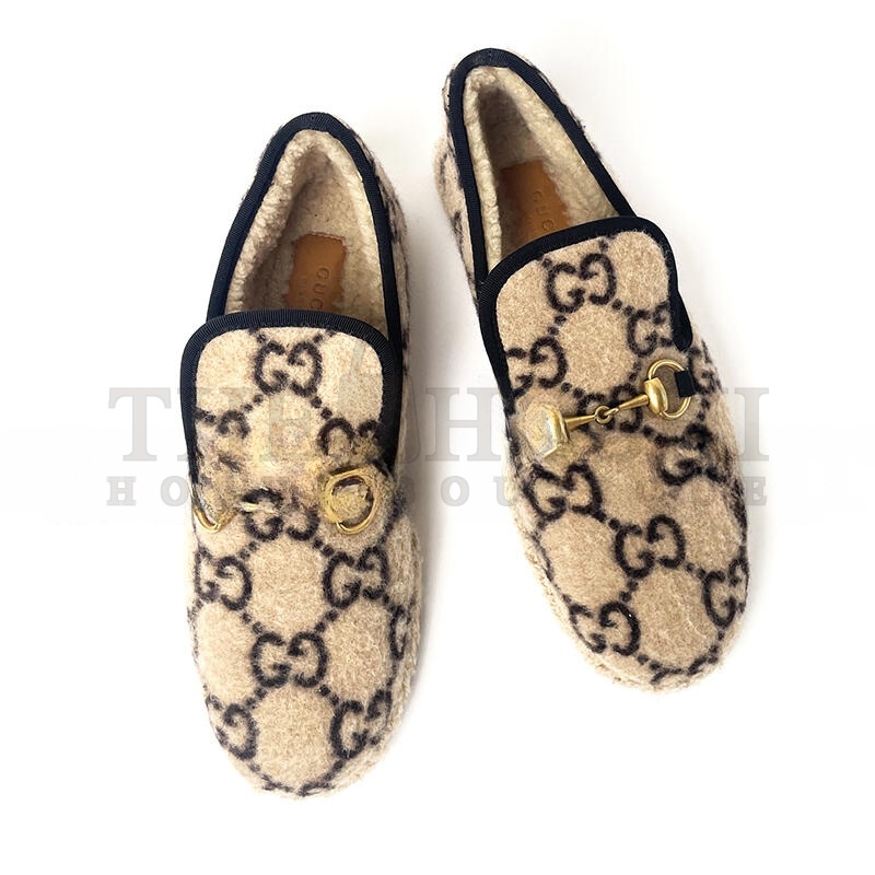 Gvc*1 MONOGRAM WOOL LOAFERS Master Quality